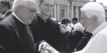 199el papa y el padre buela 1 e1498735769938