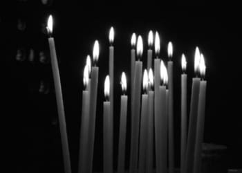 1657465717Candele chiesa